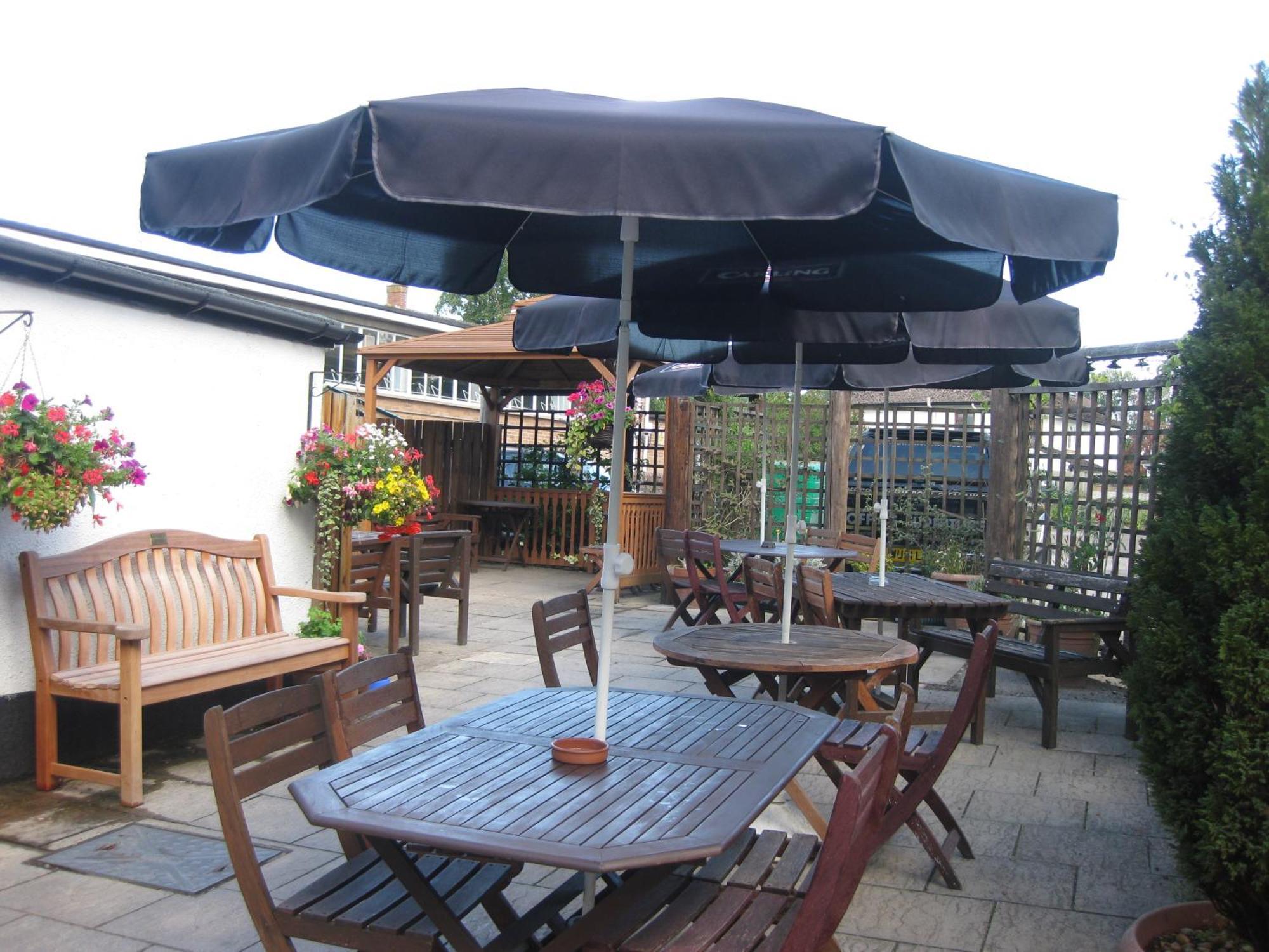 The Crosskeys Inn Usk Exteriör bild
